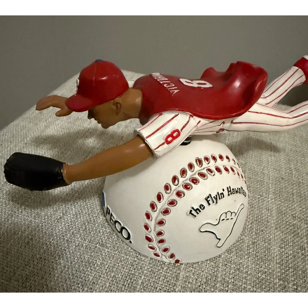 ⚾ Shane Victorino “The Flyin’ Hawaiian” Phillies Bobblehead – Diving Catch – 6”